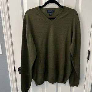 Brooks Brothers Stretch dark green v-neck sweater wool blend Size - Large